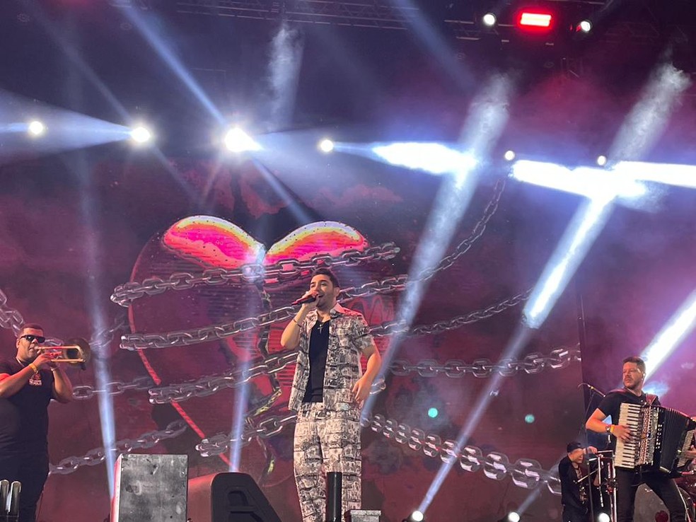 Lipe Lucena também é atração confirmada para esta quarta (25) no São João 2025 de Campina Grande — Foto: Juliene Araújo 