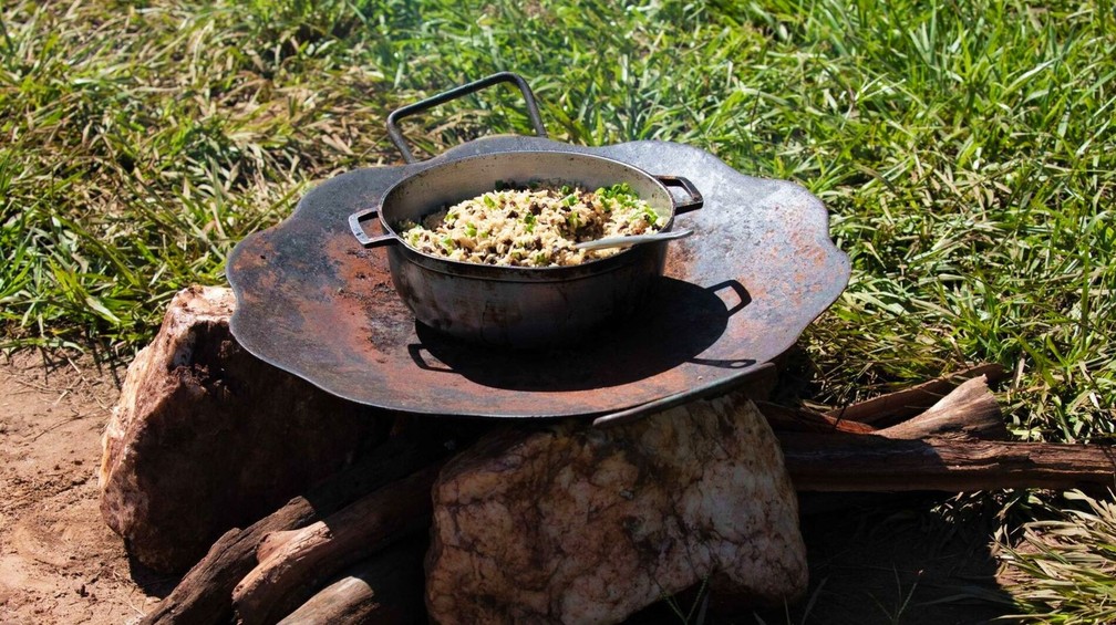 Bolo de milho: aprenda fazer a sobremesa típica brasileira - Culinária -  Diário do Nordeste