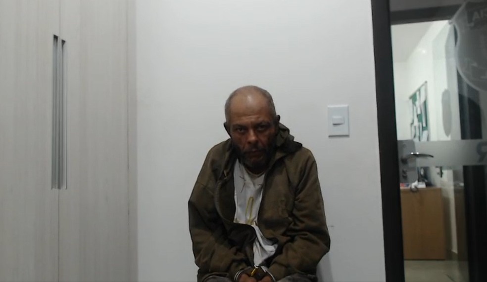 Leandro Gil Martins, de 40 anos, nega ter agredido a companheira. — Foto: Reprodução