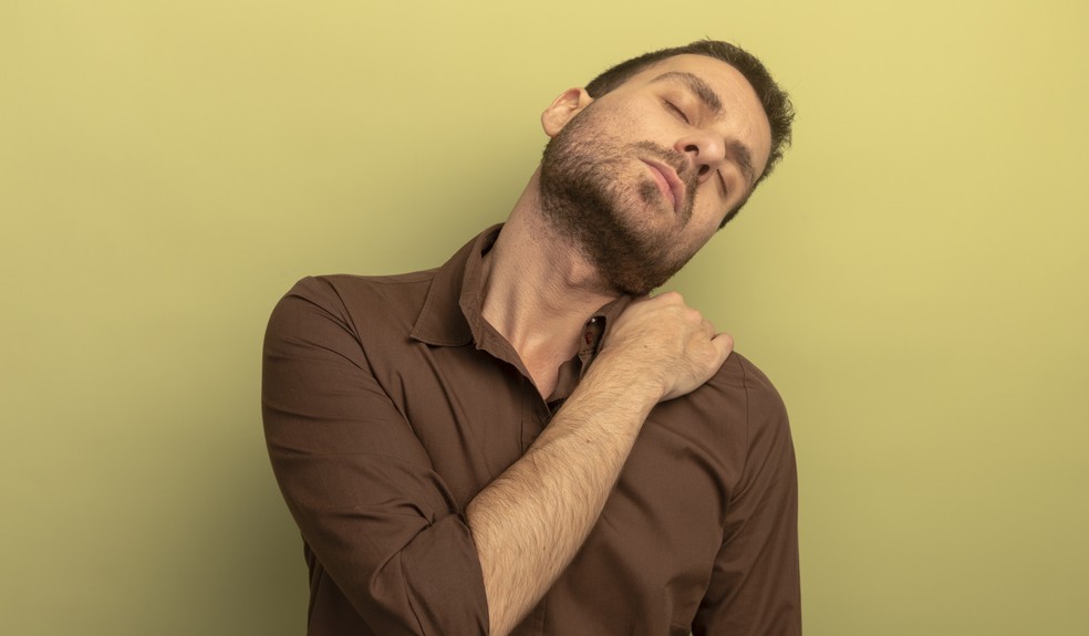 O estalo pode ser prejudicial somente em casos em que é associado com dor, inchaço ou vermelhidão, dizem especialistas. — Foto: Freepik