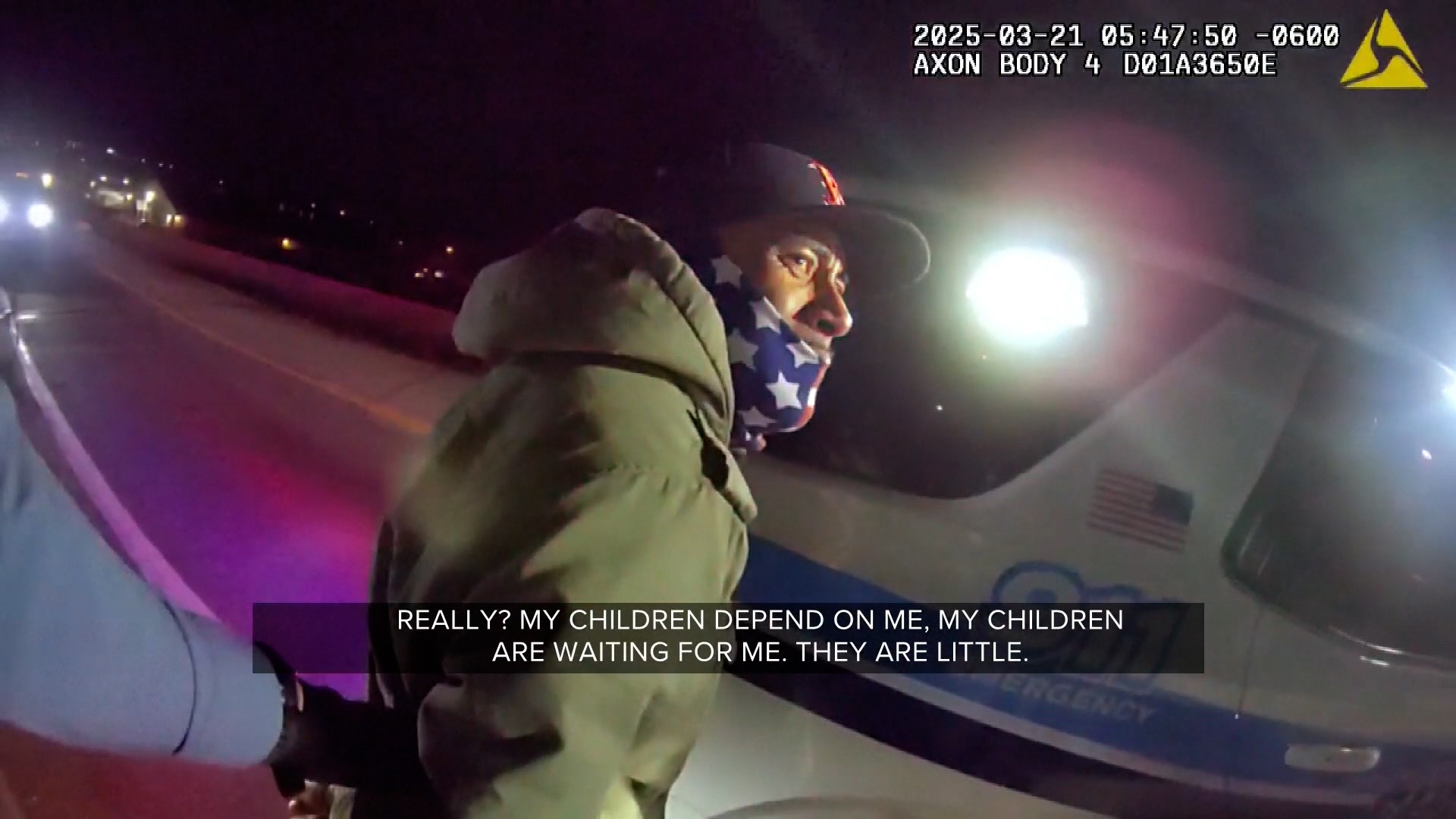 Imigrante que havia fugido de centro de detenção nos EUA mente e chora ao ser parado pela polícia