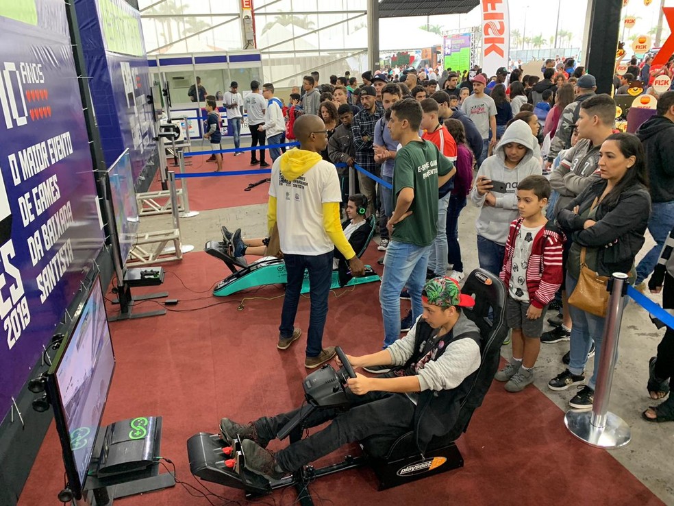 Dubladores de sucessos falam sobre a profissão no Santos Festival Geek