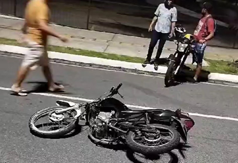 Motociclista morre após acidente na principal avenida de João Pessoa