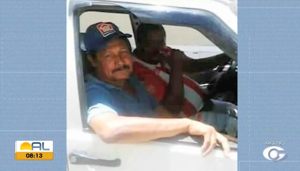 Mestre Canarinho criou boi que virou folguedo tradicional em Pilar, interior de Alagoas — Foto: Reprodução/ TV Gazeta