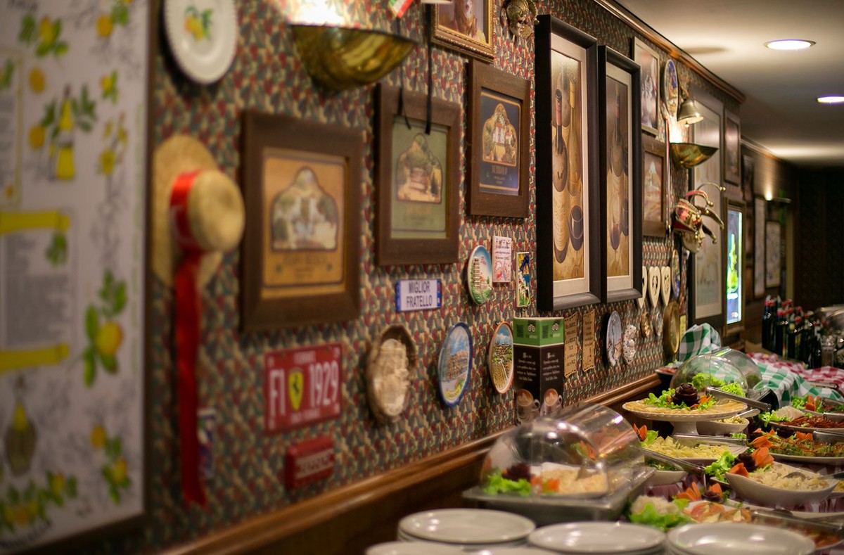 Tomar café no Brasil, almoçar no Paraguai e jantar na Argentina | APAIXONADOS POR FOZ