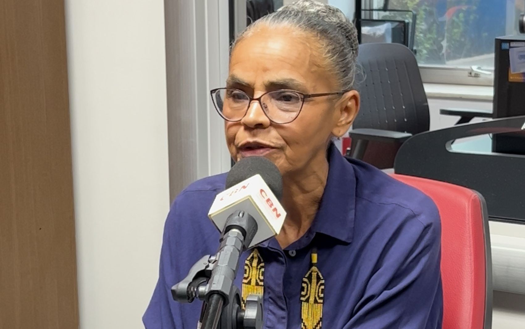 Marina critica 'visão política que 'desrespeita soberania do Brasil' e que 'articula tarifaço de 25%'