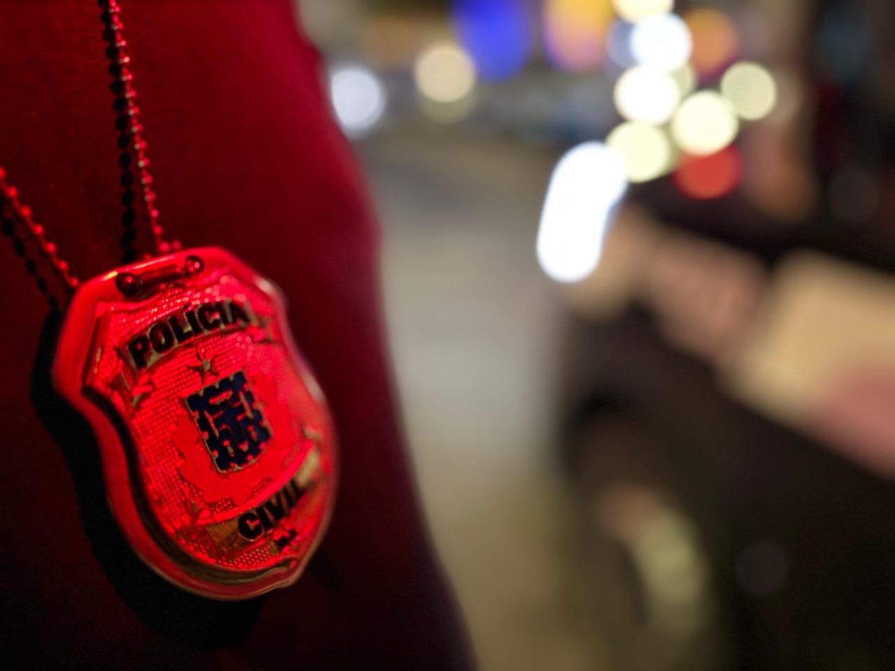 Mulher é presa por tentativa de homicídio contra vizinha por vingança na Bahia