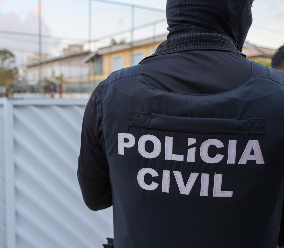 Homem é preso em flagrante suspeito de matar ex-companheira a facadas no oeste da Bahia