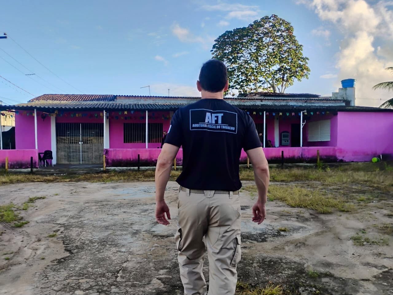 Mais de 20 mulheres são resgatadas em operação contra tráfico humano interestadual