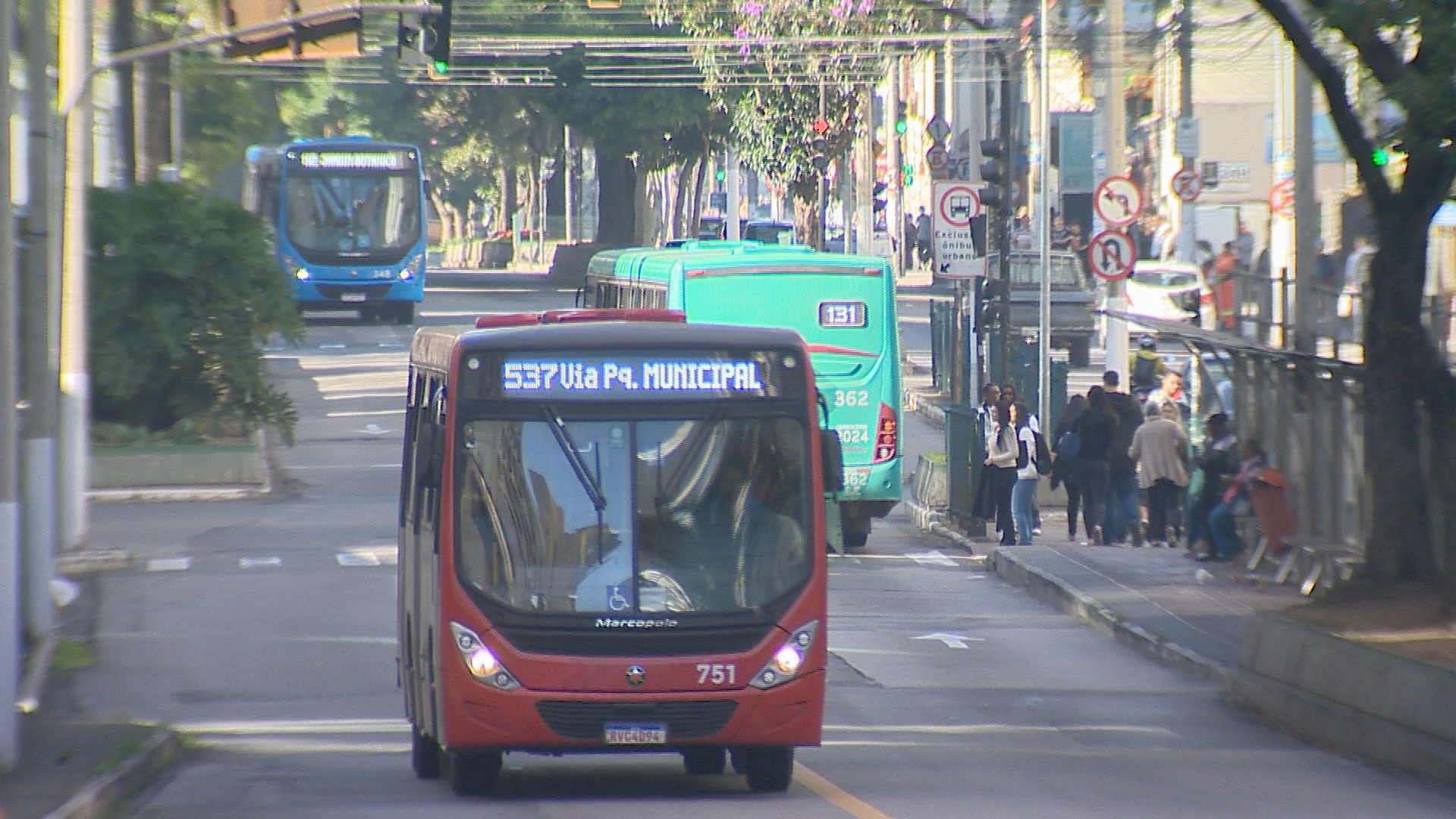 Mutirão oferece vagas de motoristas de ônibus em Juiz de Fora; saiba como participar 