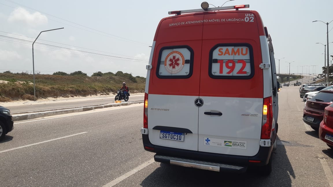 Criança de 3 anos é resgatada após se afogar em praia de Natal