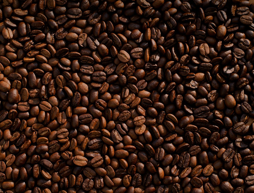 Ministério da Agricultura proíbe que o café brasileiro tenha mais de 1% de impurezas. — Foto: Mike Kenneally/Unplash