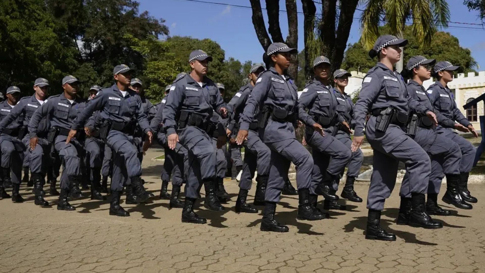 Polícia Militar do ES abre concurso com mais de mil vagas para soldados; veja salário e como se inscrever