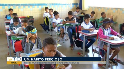 Escolas municipais incentivam a leitura entre os alunos