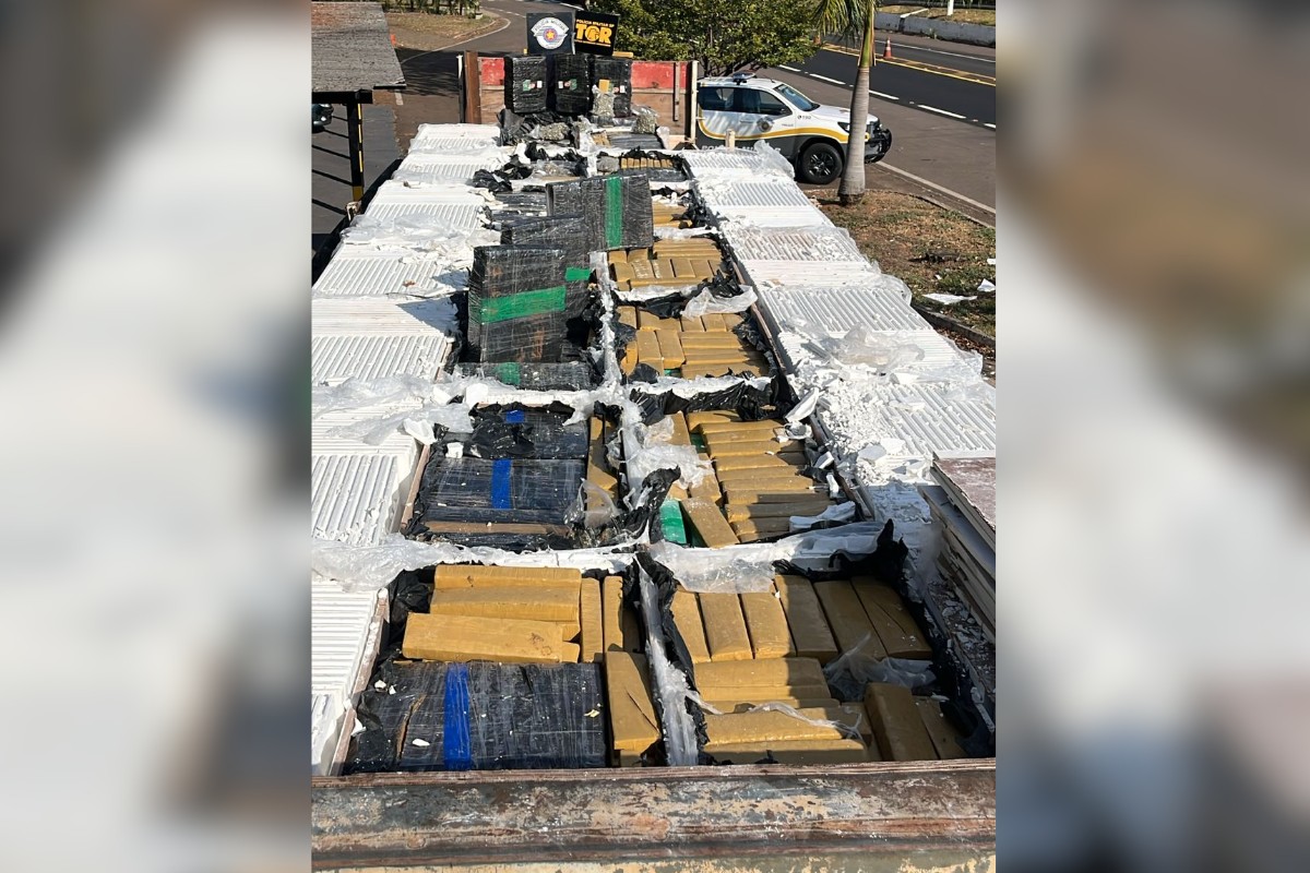 Polícia apreende quase 8 toneladas de maconha escondidas em carga de gesso no interior de SP