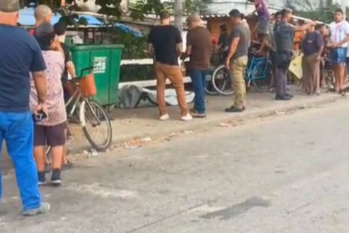 Mulher é encontrada morta dentro de canal de esgoto no litoral de SP