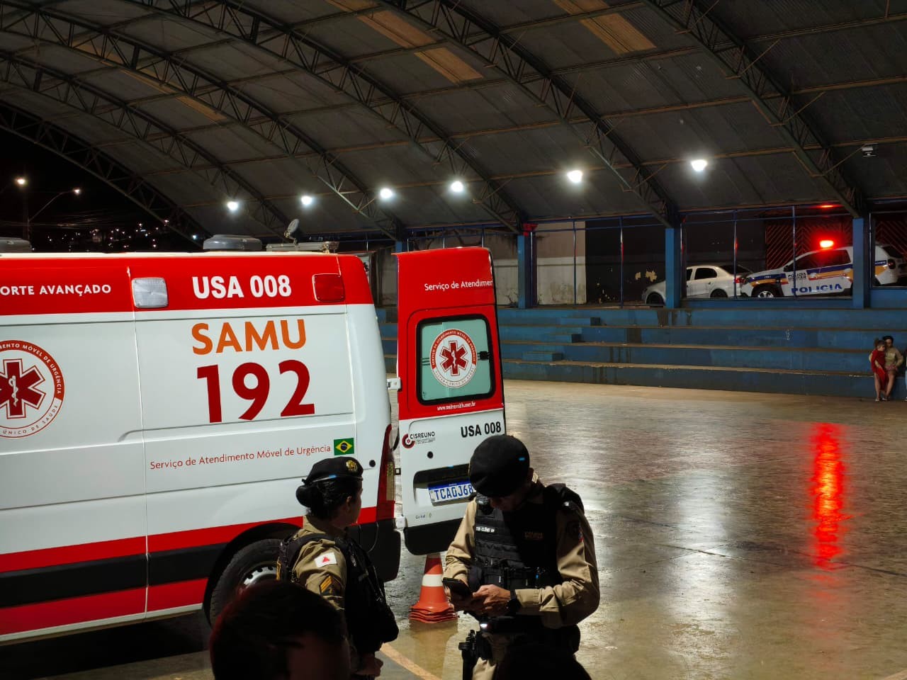Homem empurrando carrinho com bebê da namorada é morto a tiros em MG