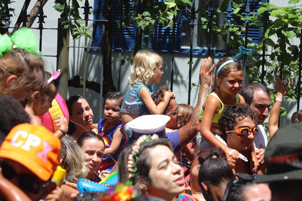 São Carlos Clube - Carnaval 2023: Confira a programação e venha cair na  folia!