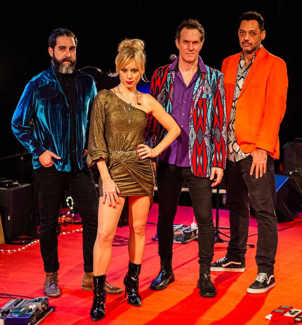 Banda Leela apresenta parcerias com DJ Chernobyl e Kika Seixas no EP em ...