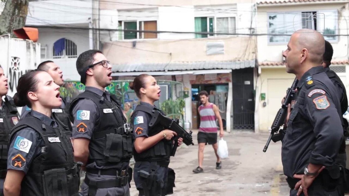 Armados em Polícias filme - Veja onde assistir