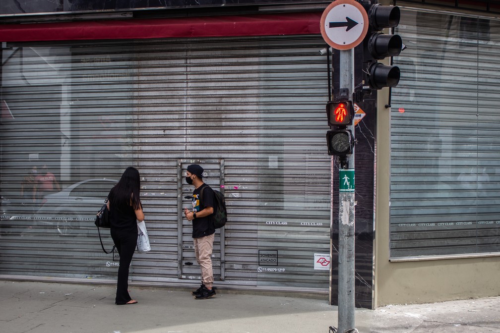 Comércio de rua reabre em São Paulo - Jornal O Globo