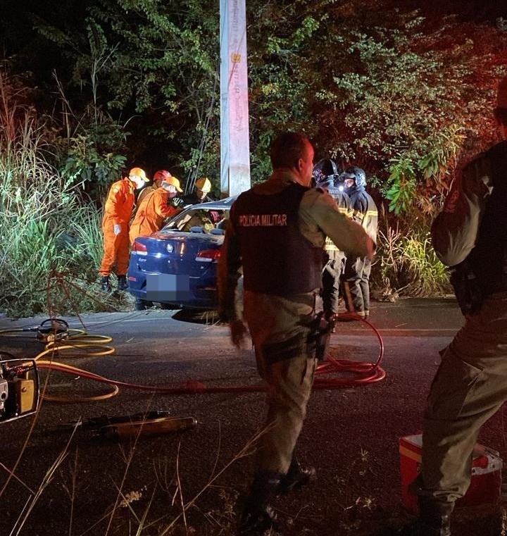Jovem morre e mulher fica ferida após acidente na Zona Leste de Teresina