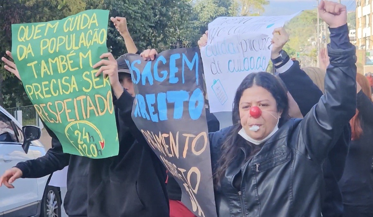 Funcionários do Hospital Municipal Raul Sertã fazem manifestação em Nova Friburgo