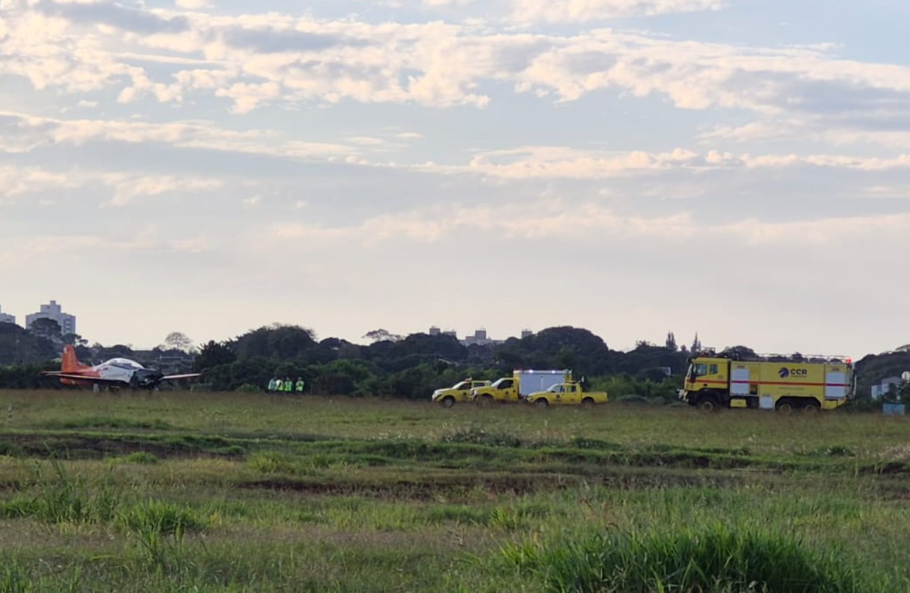 Aeroporto de Londrina é fechado após aeronave da Força Aérea fazer pouso de emergência na pista, diz concessionária