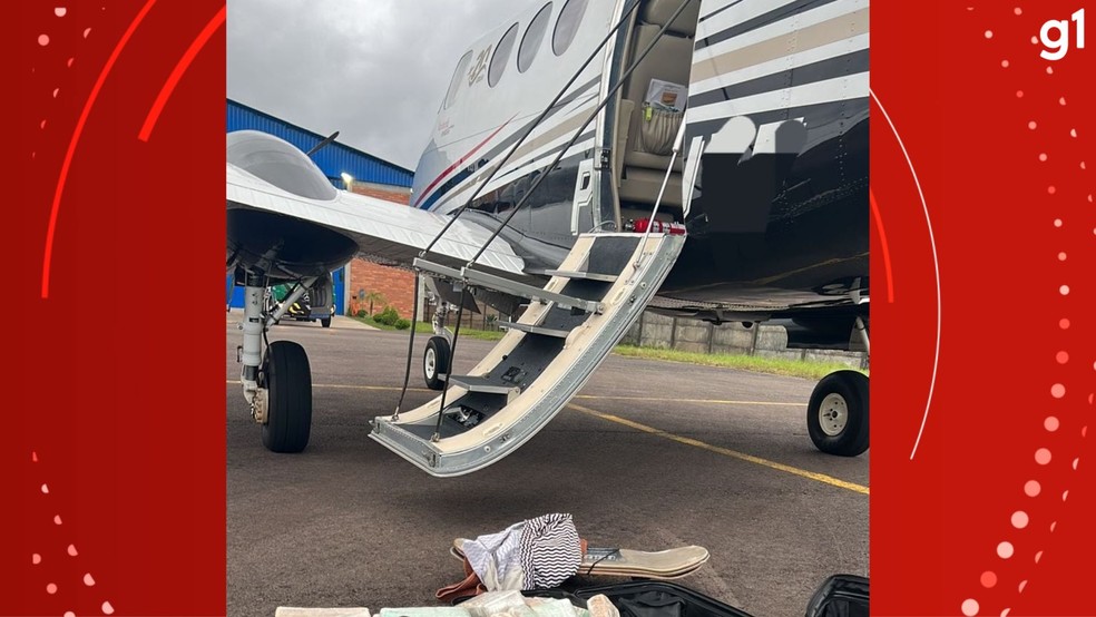 Avio prestava servio de txi areo, conforme Polcia Federal, que realizou a apreenso da aeronave e da droga — Foto: Divulgao/Polcia Federal