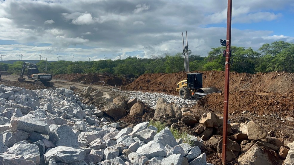 Construção de desvio na BR-304, em Lajes, no interior do Rio Grande do Norte RN — Foto: Vinícius Marinho/Inter TV Cabugi