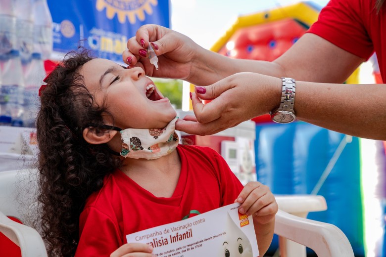 Em uma semana, Campinas aplica 2,1 mil doses de vacina contra paralisia infantil e faz apelo diante da baixa demanda