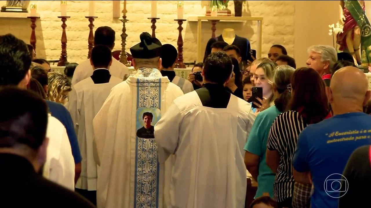 Carlo Acutis será canonizado no domingo; primeiro milagre ocorreu no Brasil