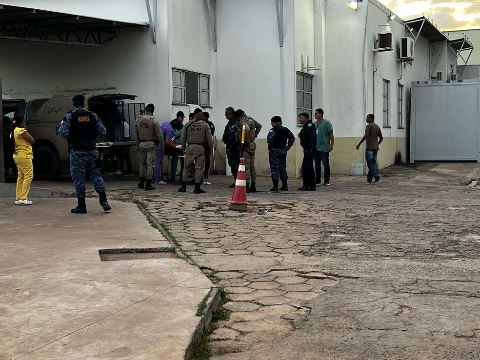 Suspeito morreu após confronto com policiais militares — Foto: Marlon Ferraz/Blog do Braga