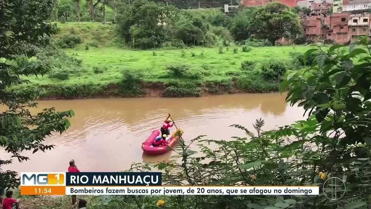 Bombeiros Buscam Por Jovem De 20 Anos Que Desapareceu No Rio Manhuaçu Vales De Minas Gerais G1 