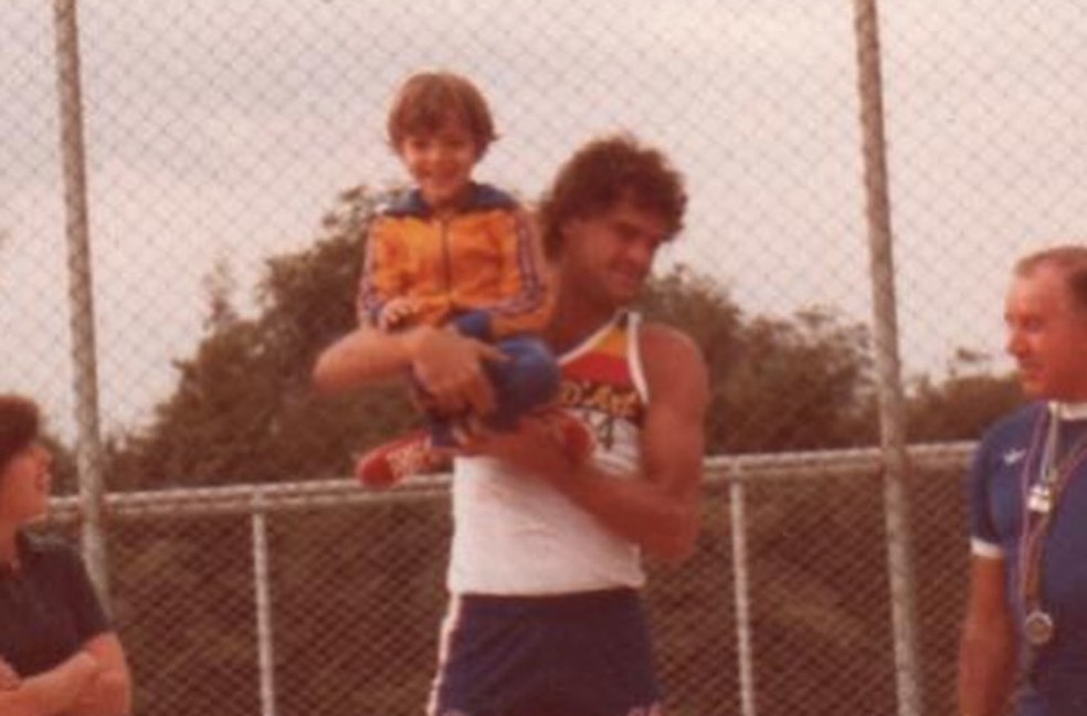 Tadeu Schmidt lamenta a morte de seu irmão, Oscar Schmidt, no Instagram — Foto: Reprodução/Instagram