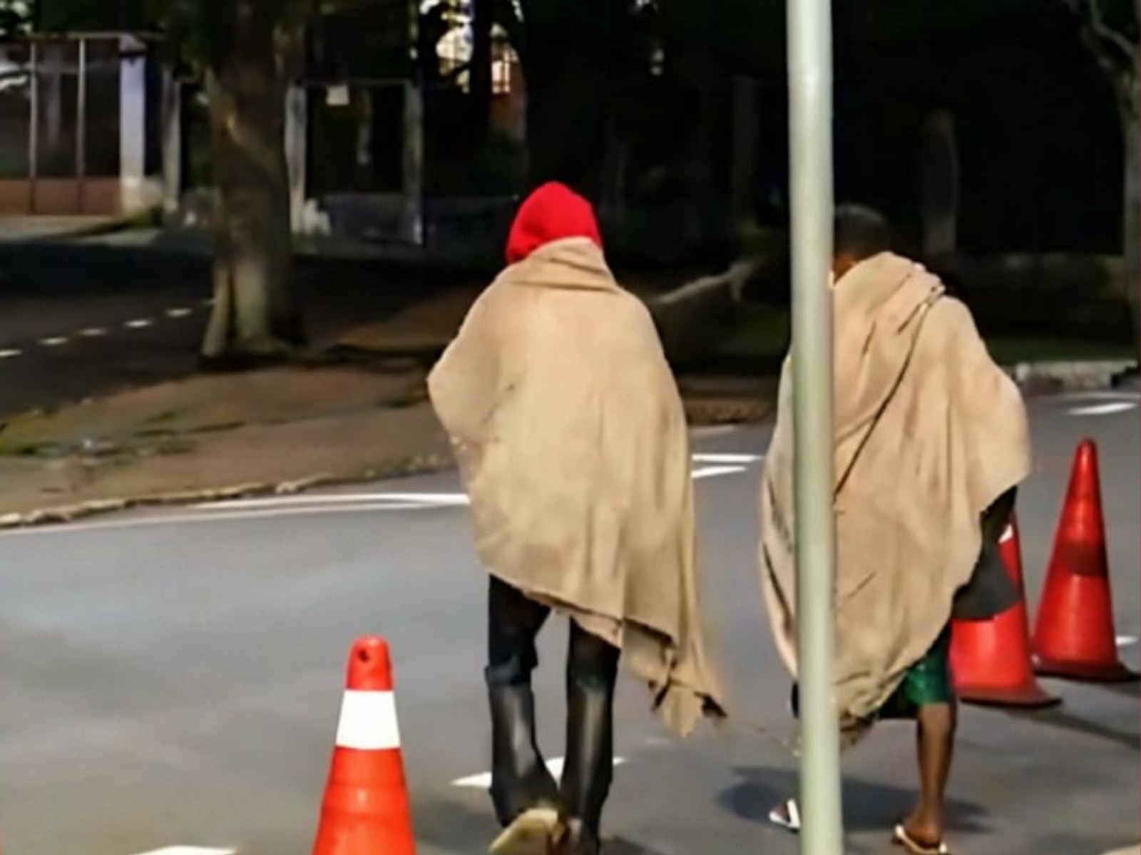 Segunda onda de frio: Mais de 200 cobertores são entregues para pessoas em situação de rua em Rio Branco