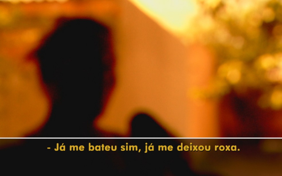 Mulher finge pedir cesta básica para entregar carta e denunciar marido, em Valparaíso de Goiás — Foto: Reprodução/TV Anhanguera