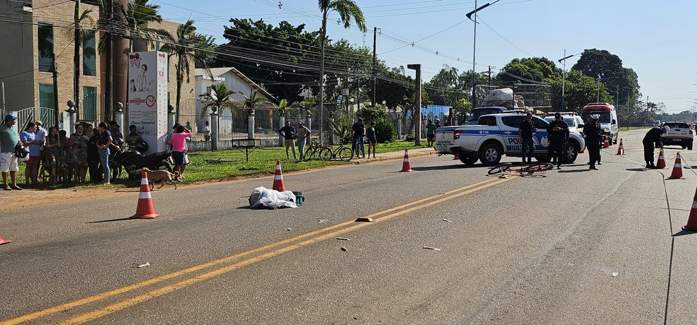 Acidente ocorreu na Via Chico Mendes, nesta quarta-feira (10), em Rio Branco &mdash; Foto: Richard Lauriano/Rede Amaz&ocirc;nica Acre