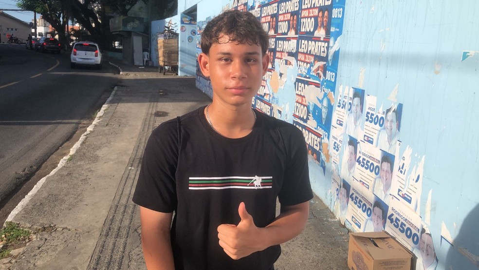 Cristian Hupsel, de 17 anos, fez o Enem no Colgio Lus Viana, em Salvador — Foto: Joo Souza/g1 BA