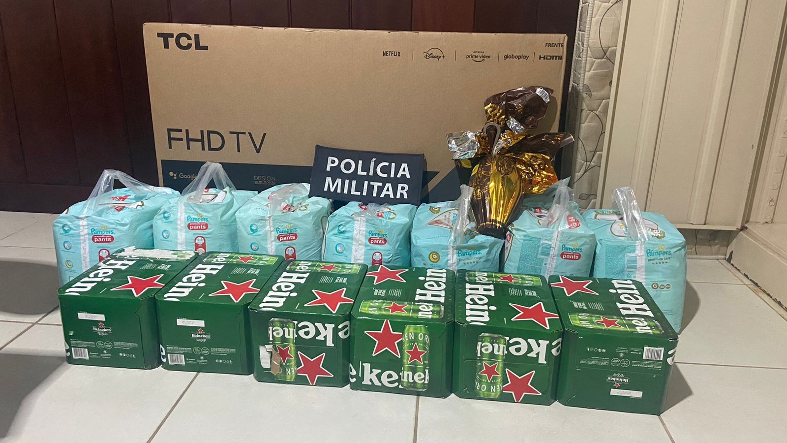 'Ovo de páscoa, fraldas e cerveja': suspeito de furtar lojas em Manhuaçu é preso depois de fugir para o ES