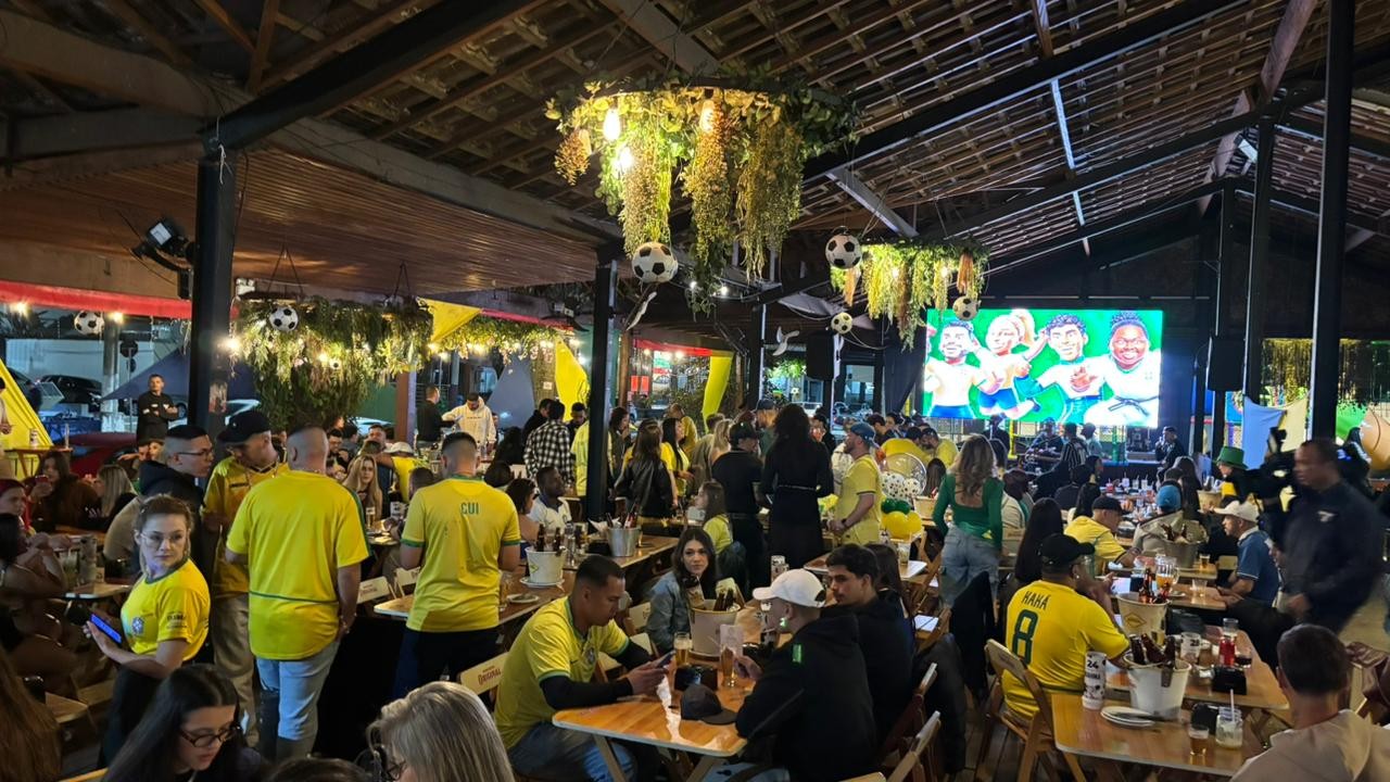 Expediente do serviço público de Fortaleza será reduzido na segunda devido ao jogo do Brasil na Copa