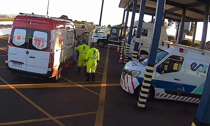 Bebê nasce em base da concessionária após grávida de gêmeos entrar em trabalho de parto na BR-277, no Paraná