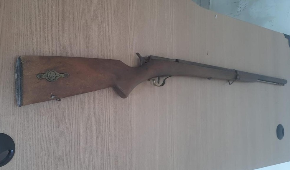 Menino encontra arma do avô e atira na própria prima no Sertão da Paraíba — Foto: Reprodução/Polícia Civil