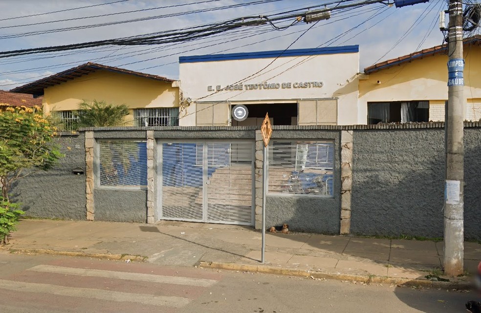 Fachada da Escola Estadual José Teotônio de Castro — Foto: Google Maps/Reprodução