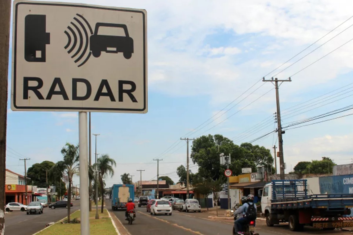 Justiça suspende multas aplicadas por radares dos últimos 12 meses em Campo Grande
