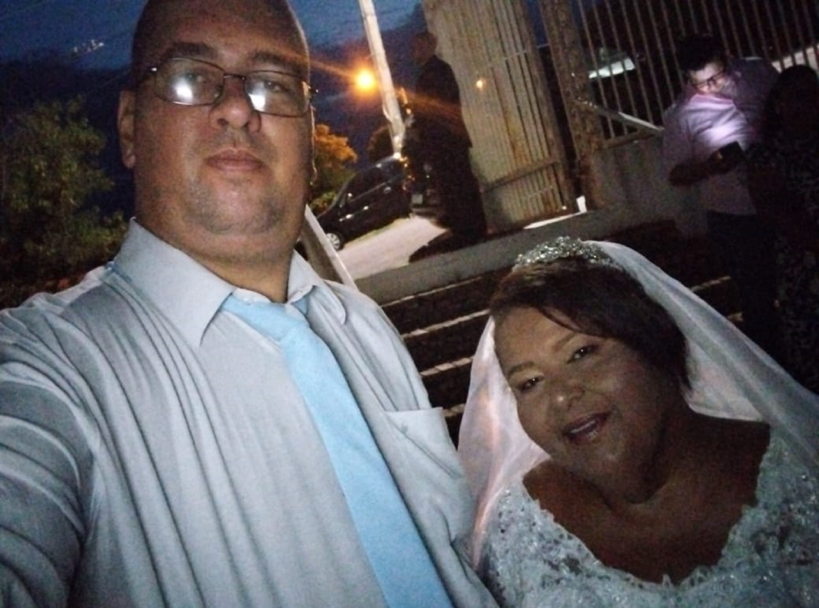 Após cerimônia em hospital, casal realiza 'casamento dos sonhos' em castelo no interior de SP