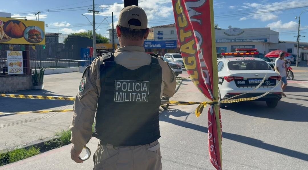 Jovem é morto a tiros a caminho da casa da família, em João Pessoa 