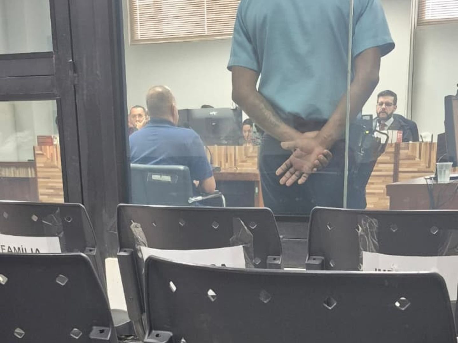 PM acusado de matar mulher na frente das filhas dela é julgado no Acre: ‘A gente espera que ele nunca saia’ 