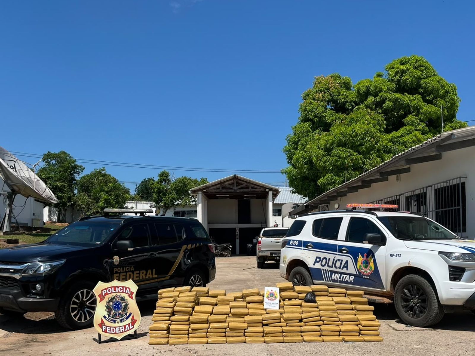 VÍDEO: Homem é preso com mais de 560 quilos de maconha em rodovia no Acre