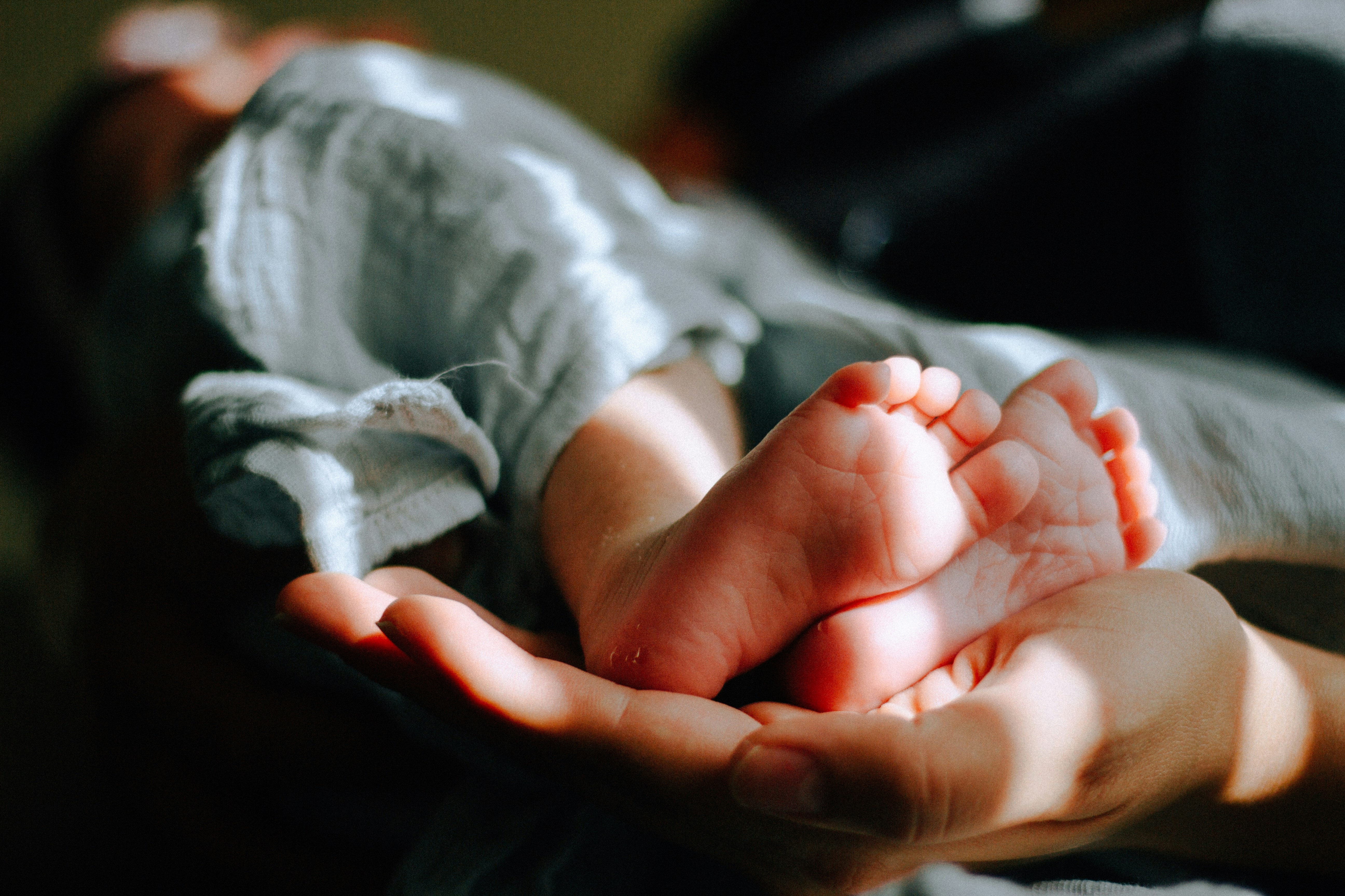 Helena e Theo estão entre os nomes de bebês mais registrados em Feira de Santana em 2024; veja